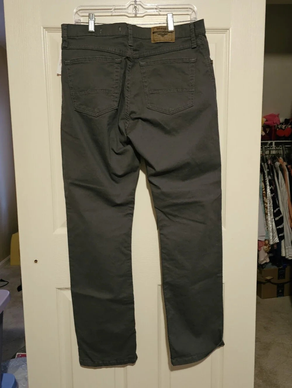 Wrangler Men's Straight Leg Jeans in Charcoal 32 X 30 NWT
